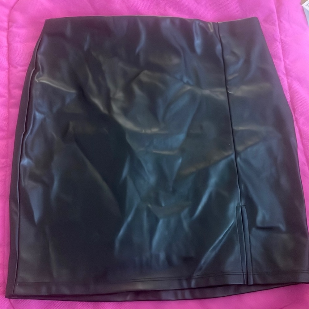 black leather skirt